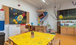 Bastelraum Aufenthaltsraum Kindergarten Kinderkrippe Caritas | © Max Ott www.d-design.de